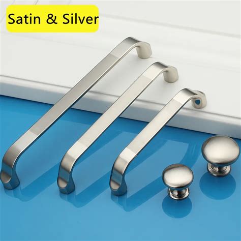 Hole Pitch 64mm 96mm 128mm 160mm Zinc Alloy Satin And Silver Furniture Handle Modern Handle