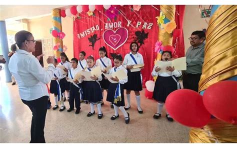 Realizan Concierto Amistad Amor y Paz en el Instituto Rigoberto López