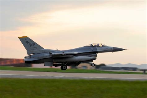 F-16 Fighting Falcon | Military.com