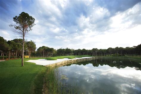 Montgomerie Maxx Royal | golfcourse-review.com