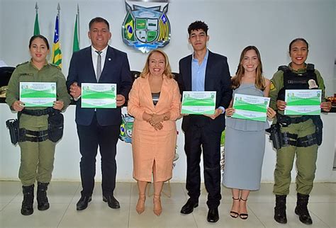 RECONHECIMENTO Personalidades recebem título de cidadão campomaiorense