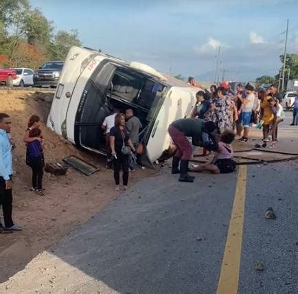 Reportan Aparatoso Accidente En La Carretera Jarabacoa La Vega