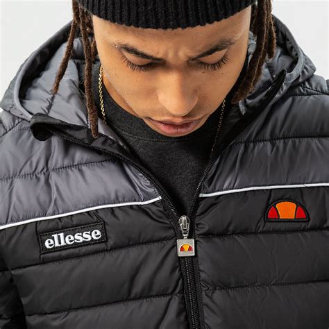 ELLESSE KURTKA PUCHOWA LOMBARDY 2 PADDED BLK SHK13274011 Kolor Czarny