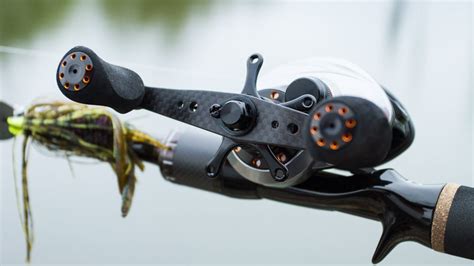 Okuma Helios SX Baitcast - ANGEL-KNIFFE