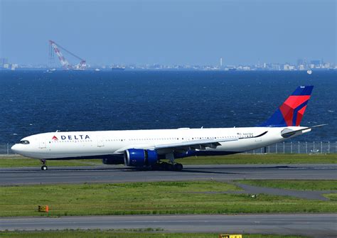 デルタ航空 Airbus A330 900 N407DX 羽田空港 航空フォト by じーくさん 撮影2021年04月23日