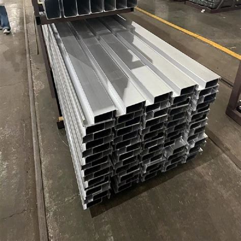 6061 6063 Aluminium Extrusion Profiles With Anodizing Surface Treatment