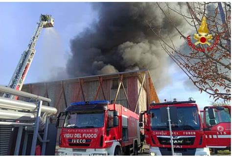 Incendio devastante alla Planet Farms la città di Cavenago sotto shock