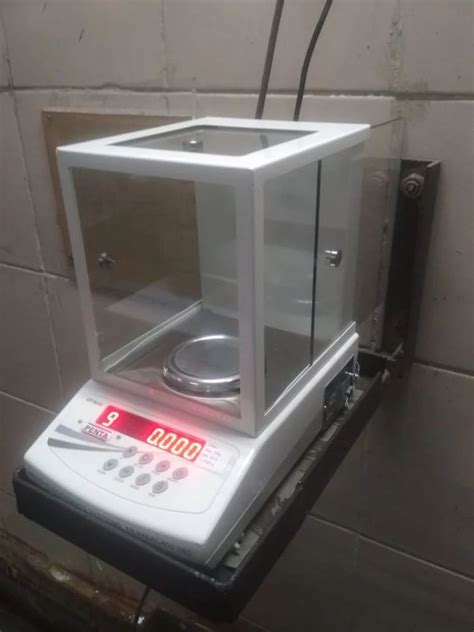 Essae Digital Electronic Analytical Balance For Industrial Use