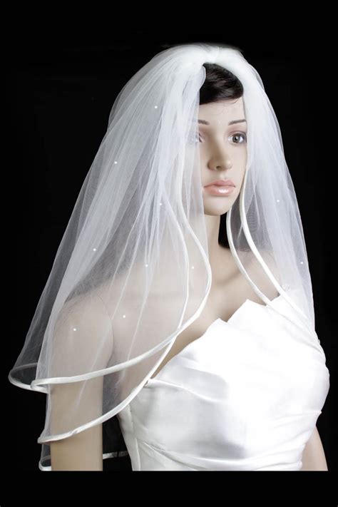 Amazon Bridal Veil Ivory Tiers Elbow Length Satin Trim Edge