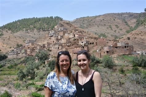 Excursión de un día al Valle del Ourika y la cordillera del Atlas desde