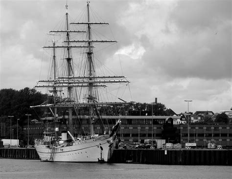 Segelschulschiff Gorch Fock Der Deutschen Bundesmarine Flickr