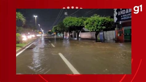 VÍDEO chuva forte deixa ruas e avenidas alagadas em Sorriso MT