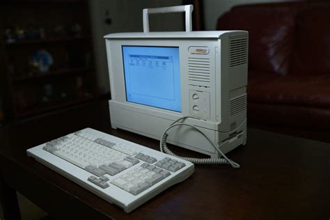 1992 Compaq Portable 48666 Luggable Vintage Computer Tested And Works