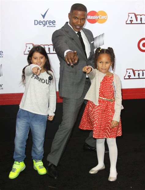 Photo Jamie Foxx avec sa fille et une copine de cette dernière à la