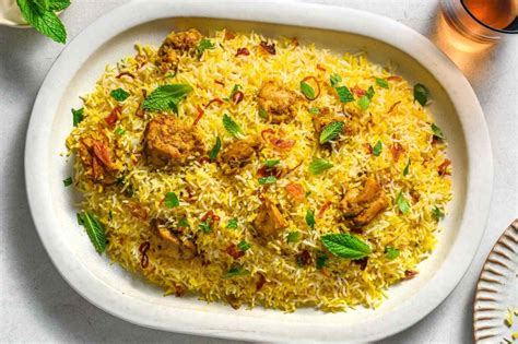 Biryani tarifi nedir Biryani nasıl yapılır Hindistan mutfağından