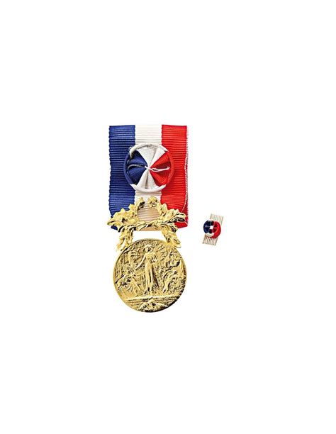 Achetez La Récompense Parfaite Médaille Actes De Courage Et