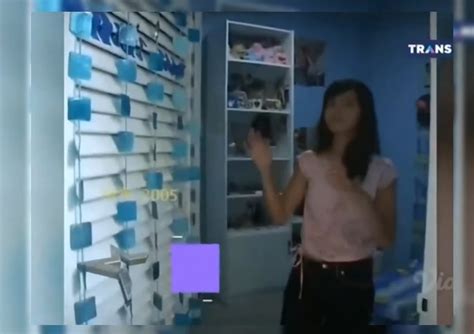 Kini Tidur Di Kasur Seharga Rumah 11 Potret Dulu Dan Kini Kamar Nia