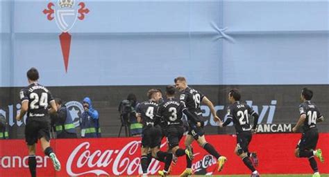 Renato Tapia Fue Titular En Derrota Del Celta De Vigo Ante Valladolid