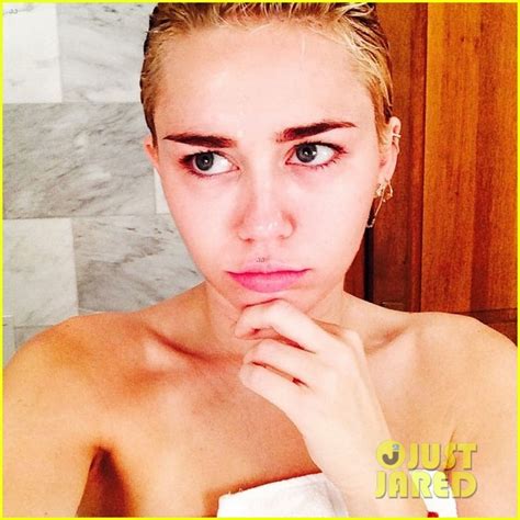 Miley Cyrus Models The TMNT Underwear A Fan Gave Her Photo 3171838