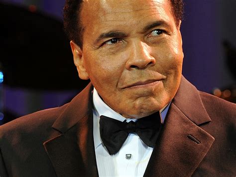 Muhammad Ali Responds To Trump S Call To Ban Muslims From Entering U S