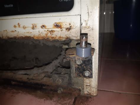 Refrigerator Door Repair Makeshift Engineer