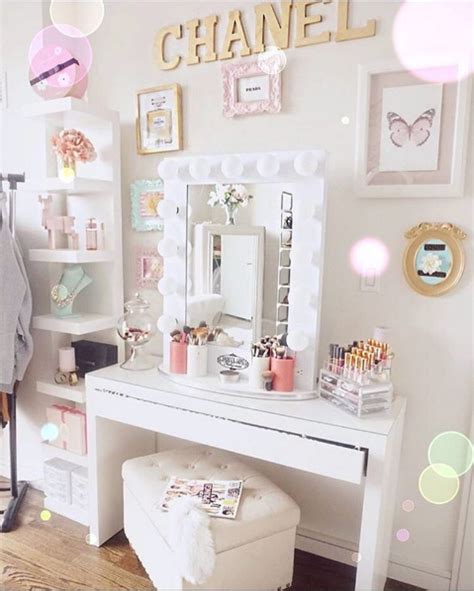 Beautiful Vanity Décor Ideas For Springtime Lifestyle