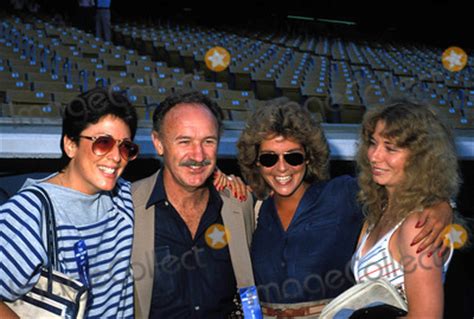 Photos and Pictures - Gene Hackman and Daughters 1982 Photo by ...