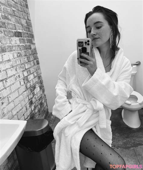 Kaitlyn Dever Nude OnlyFans Leaked Photo 80 TopFapGirls