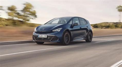 Essai Cupra Born Vz Ch Notre Avis Au Volant De La Compacte