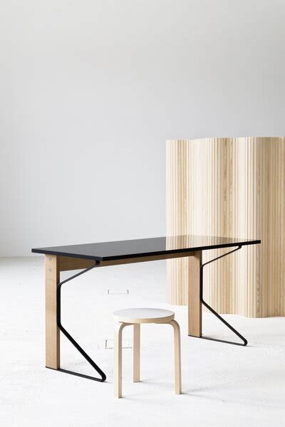 Artek Aalto Hocker 60 weißes Laminat Finnish Design Shop