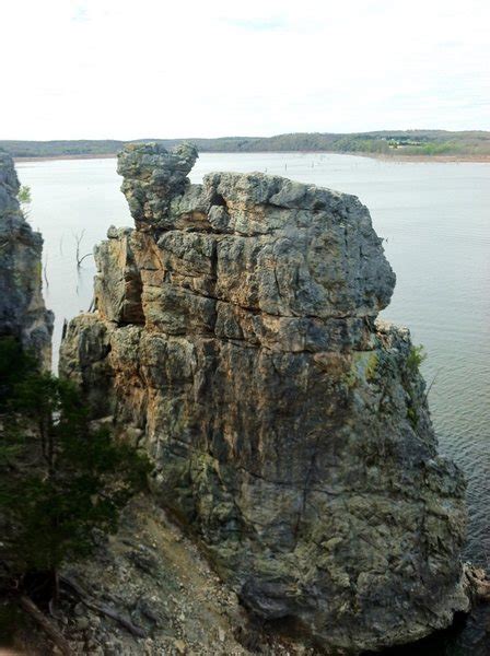 Rock Climbing In The Lighthouse Middle Rock Wm Raven Rocks