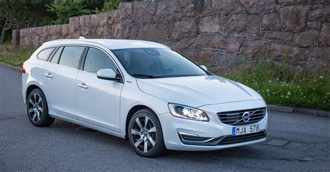 Volvo V60 Plug-In Hybrid - Volvo Cars Global Media Newsroom