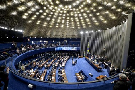 Senado De Brasil Aprueba Criminalizar La Portación De Droga Sin