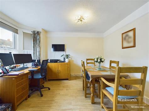 Washington Road Caversham Reading Rg4 3 Bed Terraced House For Sale