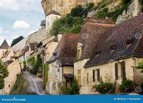 Beynac village in France stock photo. Image of dordogne - 9852242