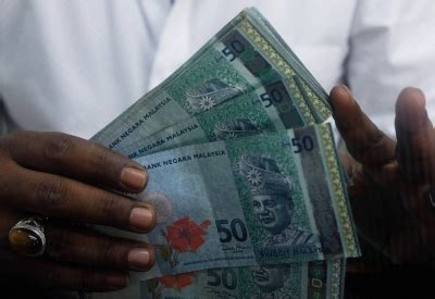 Ringgit Hits Rm Against Dollar Lowest Since March Malay Mail