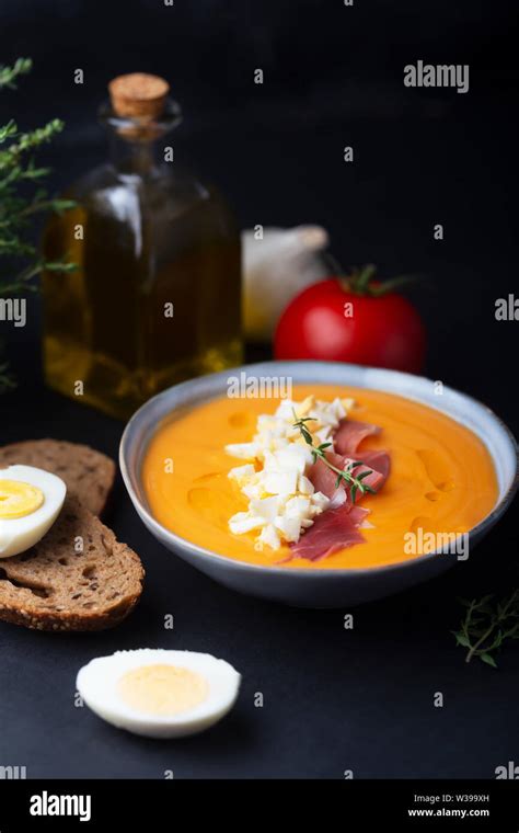 Salmorejo Cordob S T Pico Espa Ol Sopa De Tomate Similar Al Gazpacho