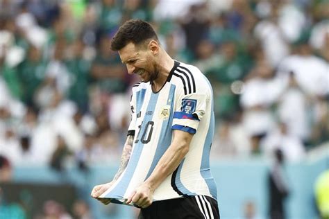 Messi Rompe El Silencio Tras La Amarga Derrota Albiceleste Es Un