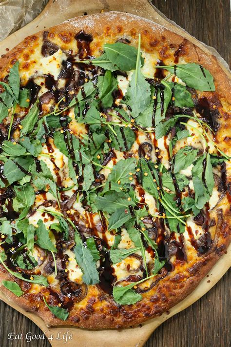 caramelized onion kale goat cheese pizza with balsamic drizzle