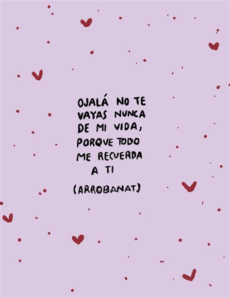 A Pink Background With Hearts And Words Written In Spanish