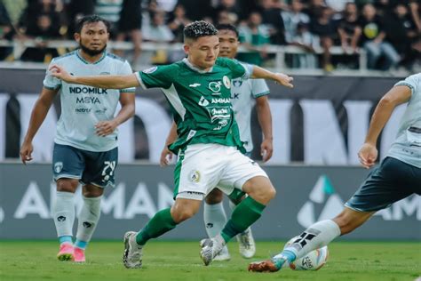 Diwarnai Hujan Gol Indah Pss Vs Persita Berakhir Imbang