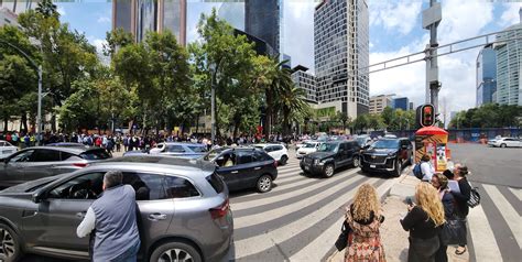 Jp Spinetto On Twitter Mexico City S Financial Center Evacuated After