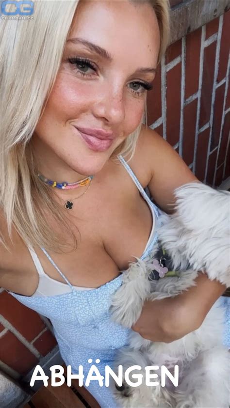 Evelyn Burdecki Nude Pictures Photos Playboy Naked Topless Fappening