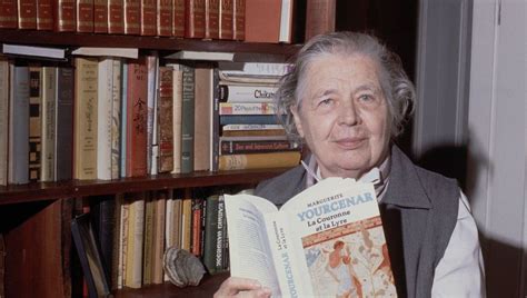 Marguerite Yourcenar A toutes les époques la politique joue un rôle