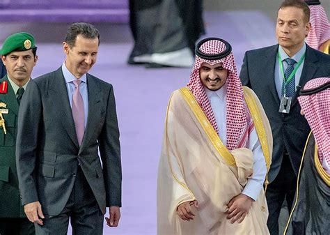 Syrias Assad Gets Warm Welcome At Arab Summit After Years Of Isolation