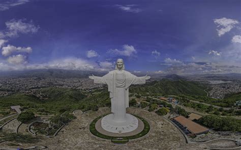 Monumento Al Cristo De La Concordia Llevarte Allí