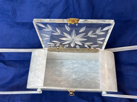 S Lucite Purse Clear Lid Opalescent Box Style La Gem