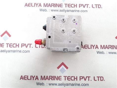 Johnson Controls P77aaa 9301 Pressure Switch Aeliya Marine Tech