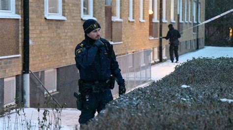 15 åring Anhållen För Mordförsök I Malmö I Natt Svd