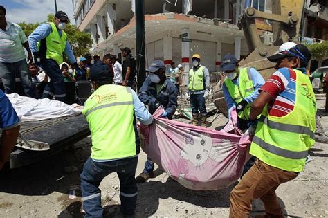 Aumenta A 246 La Cifra De Muertos Por Terremoto En Ecuador Con 2 527